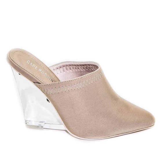 Nude clear lucite wedge - Picture 3 of 4